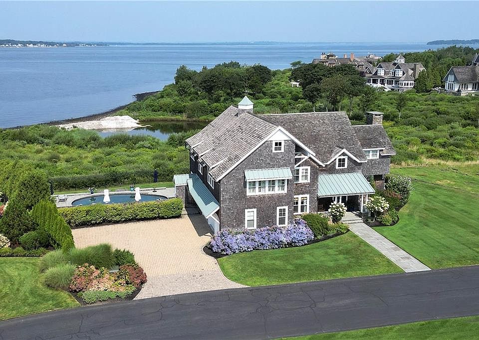 1st image of 178 Carnegie Harbor Dr