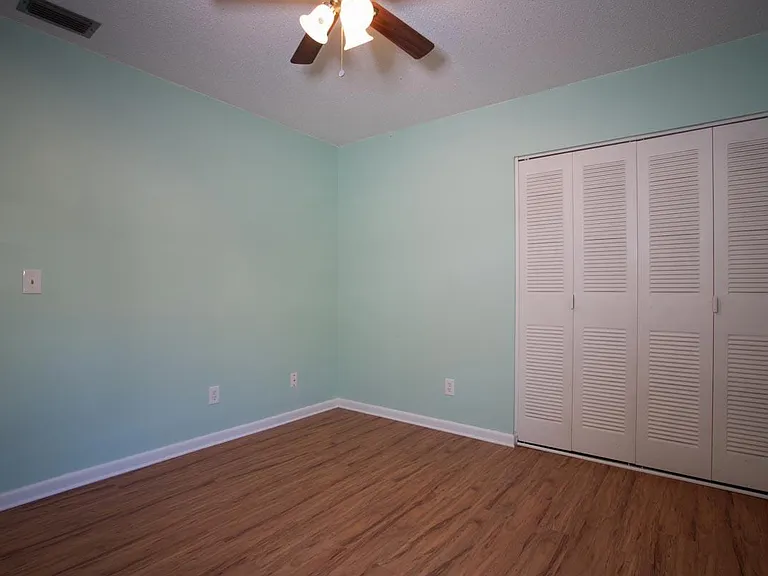 10331 Rosemount Dr — Photo 3