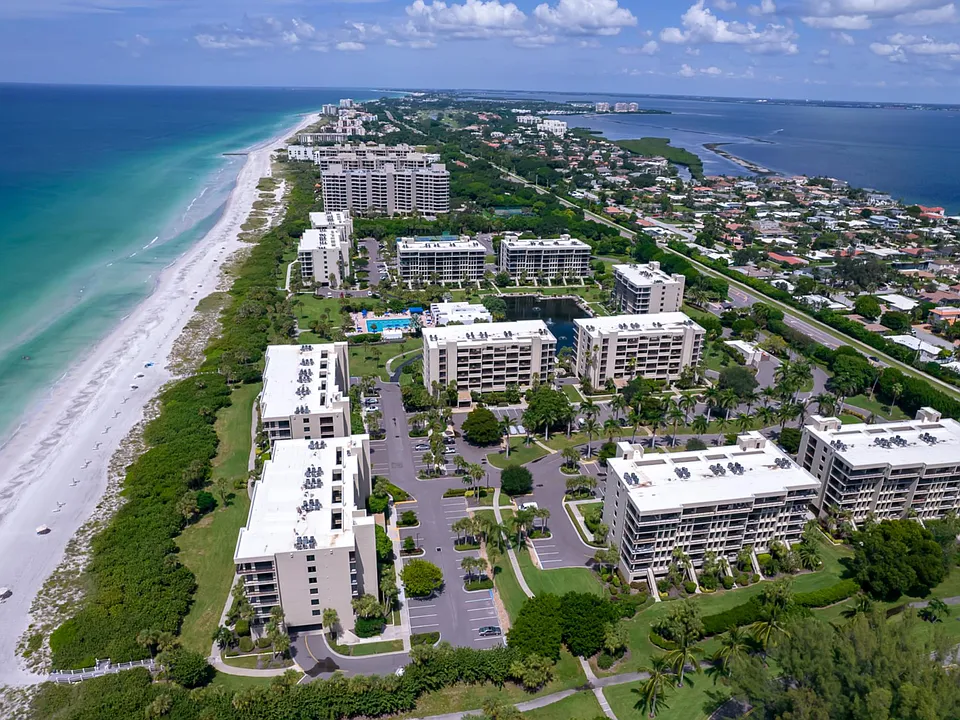 1085 Gulf Of Mexico Dr #203