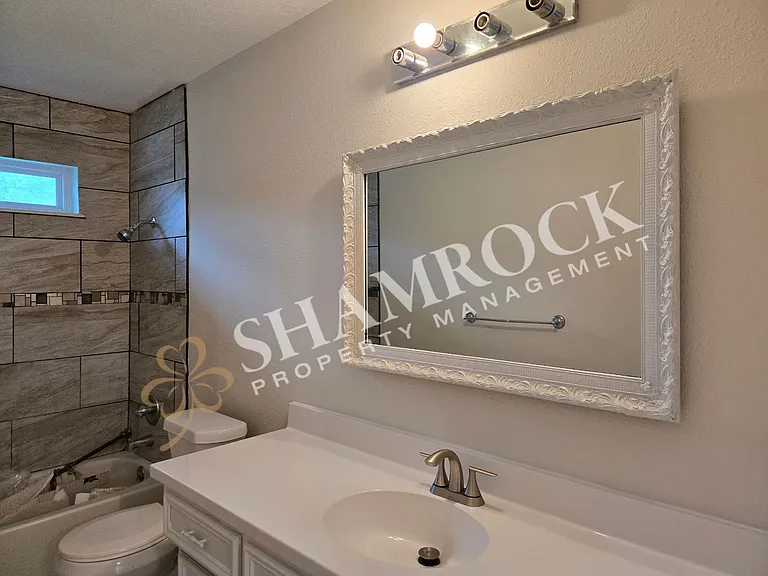 929 Rosedale Dr — Photo 10