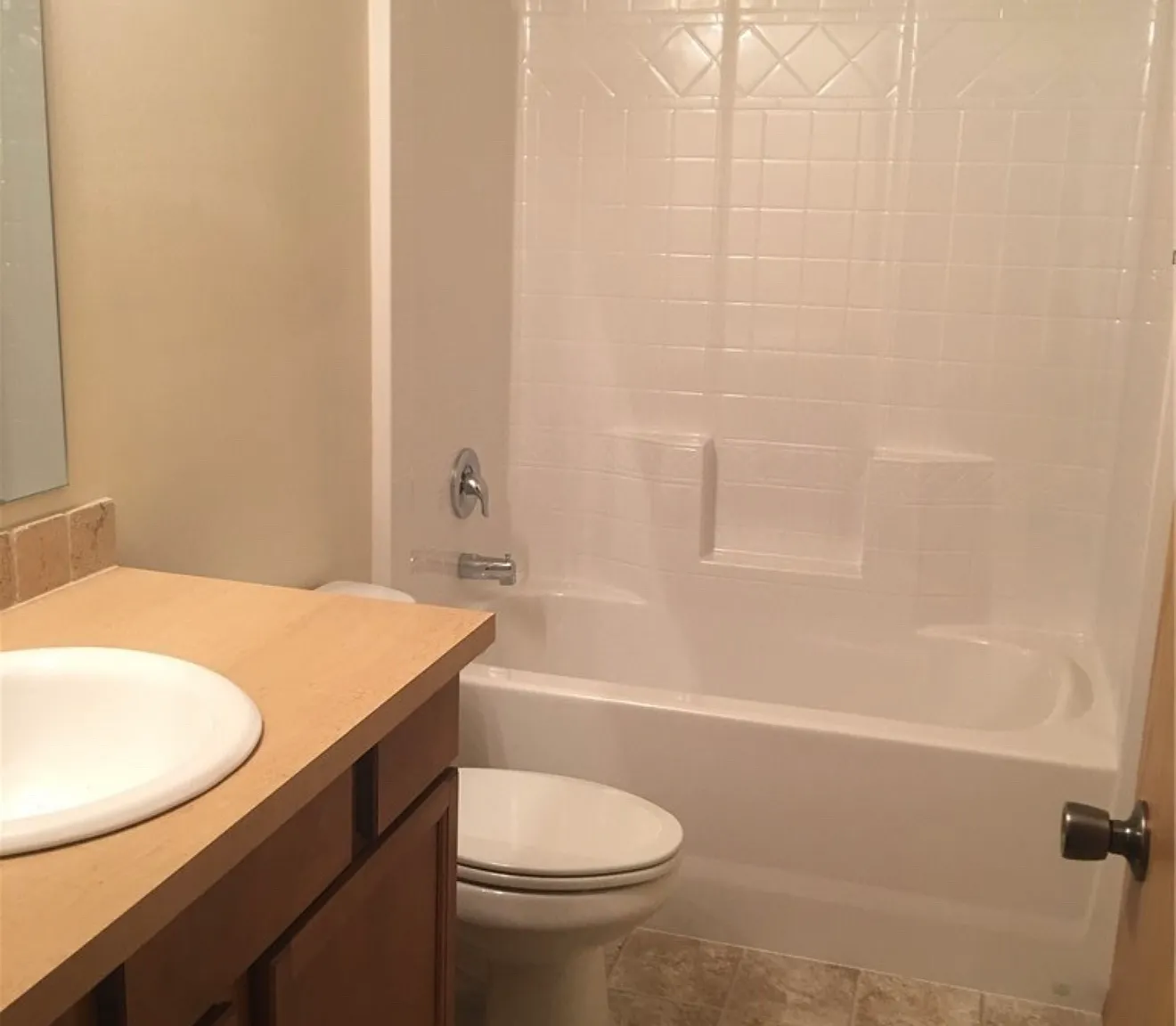3 bed, 1248 sqft, $2,550 — Photo 2