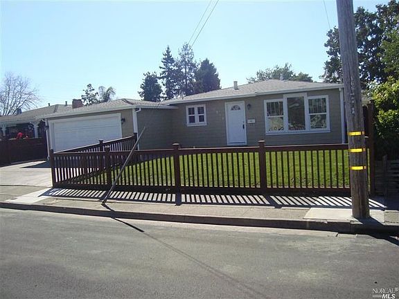 2nd image of 2219 Westwood Dr