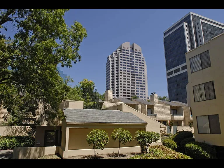 Governor's Square — Photo 5