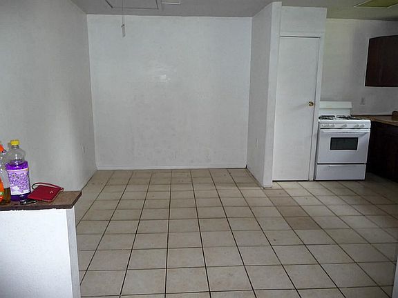 5th image of 10926 Carvel Ln