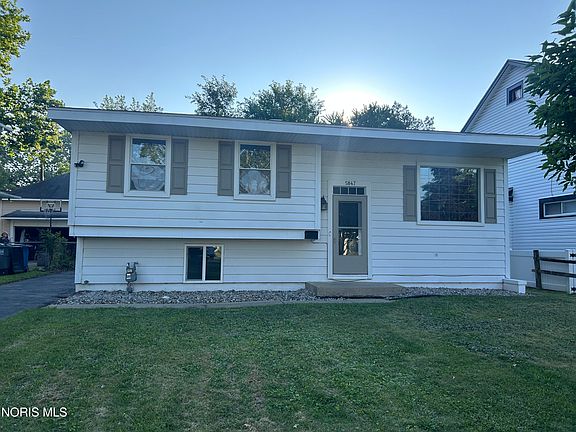 2nd image of 5847 Adelaide Dr