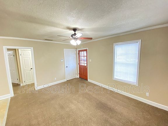 3rd image of 3228 Sunrise St