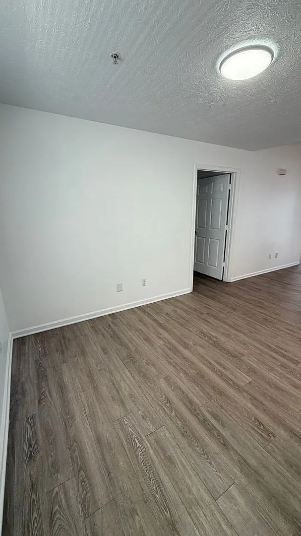 9129 Laird Street — Photo 3