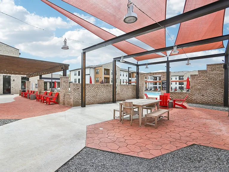 Station 75 Apartments at McDonough — Photo 41