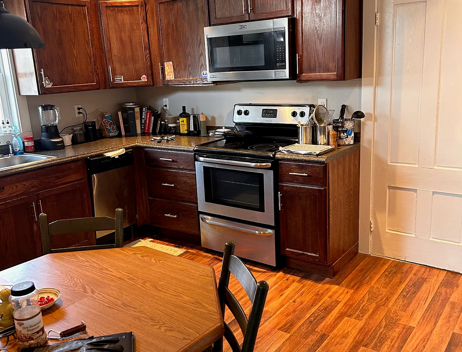 1 bed, 875 sqft, $1,650 — Photo 3