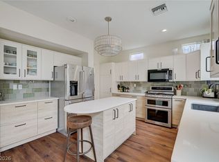 10592 Olympic Pine Dr, Las Vegas, NV 89135
