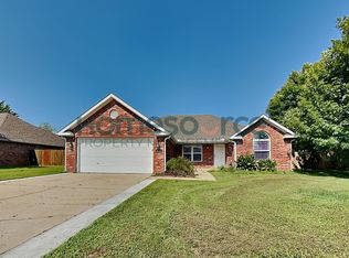 2139 Hidden Meadows St, Elkins, AR 72727