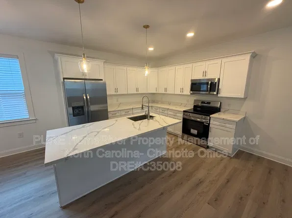 2114 Bombay Way, Charlotte, NC