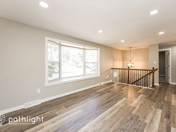 4th image of 4613 Woodbury Dr