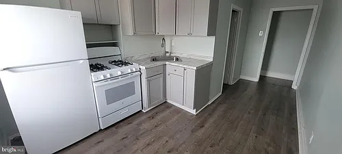 4760 Richmond St #3 Photo 1 4760 Richmond St #3 Photo 1