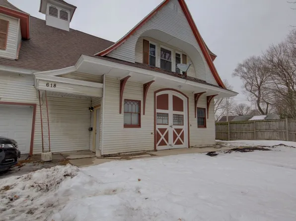 618 E 15th St, Davenport, IA 52803