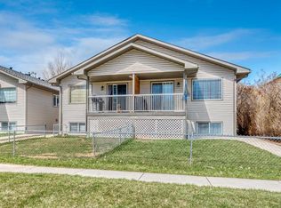 224 B NW 5th Ave, Strathmore, AB T1P1B5