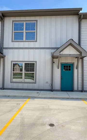 2508 Villa Dr #8 — Photo 3
