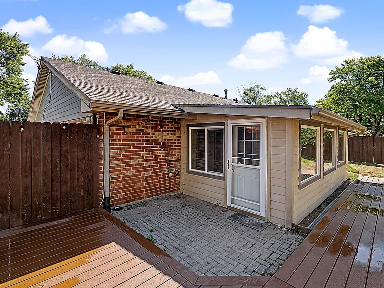 2205 Tampico Trl — Photo 30
