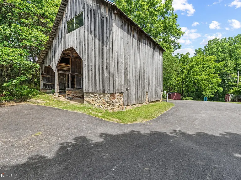 6510 Haviland Mill Rd — Photo 38