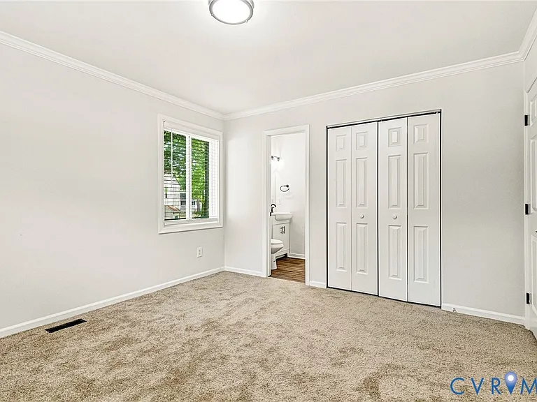 9015 Covewood Rd — Photo 18