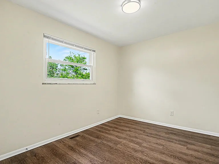 766 Hargrove Way — Photo 15