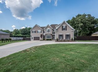 10719 Washam Potts Rd, Cornelius, NC 28031