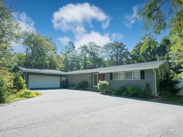 251 WINDTREE Street, Torrington, CT 06790