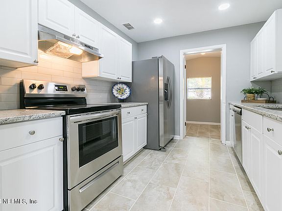 3rd image of 6826 PETER PAN Place