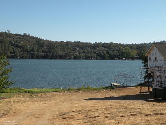 5th image of 18611 Wildflower Dr