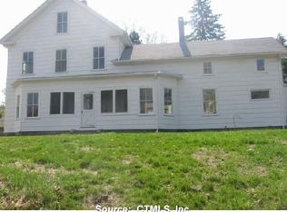 10 Elliott Ave, North Grosvenordale, CT 06255