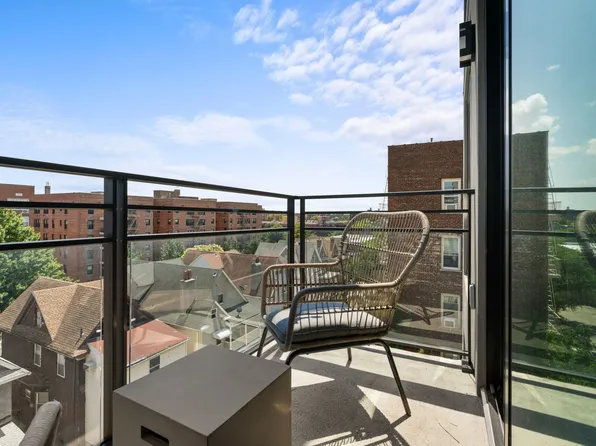 379 Ocean Parkway image 8 of 23