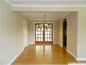 3rd image of 813 Mayo Dr