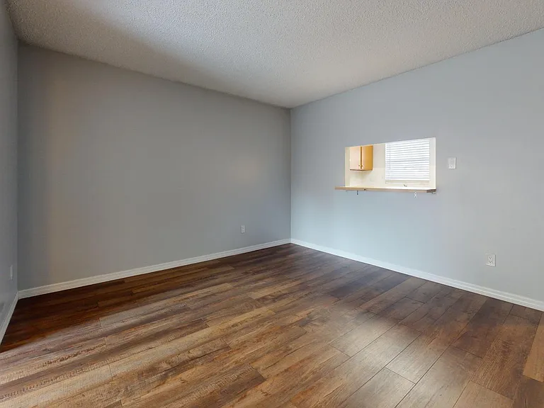 2151 Alicia Dr #C — Photo 12