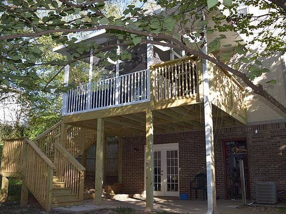 3rd image of 542 Christel Springs Dr