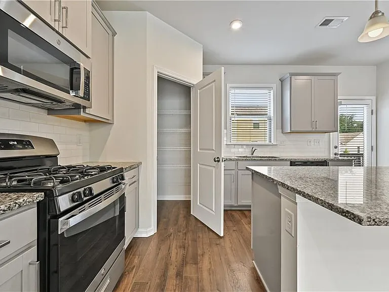 3798 Hidden Valley Cir — Photo 24