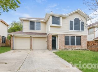 815 Wyndham Pl, Arlington, TX 76017