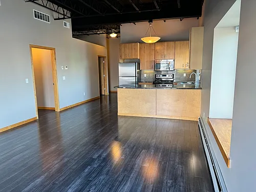 Floor plan 306