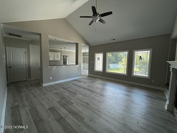 5th image of 101 N River Drive
