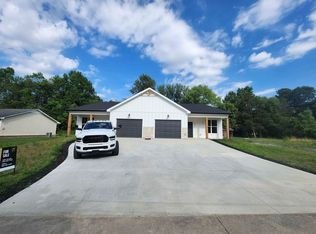 3293 Clearwater Dr NE, Cleveland, TN 37312