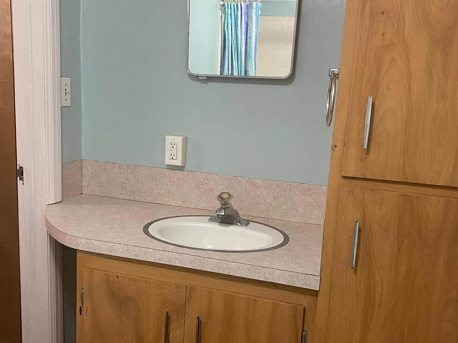 1 bed, 450 sqft, $700 — Photo 3