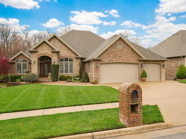 1425 E Wood Oaks, Springfield, MO 65804