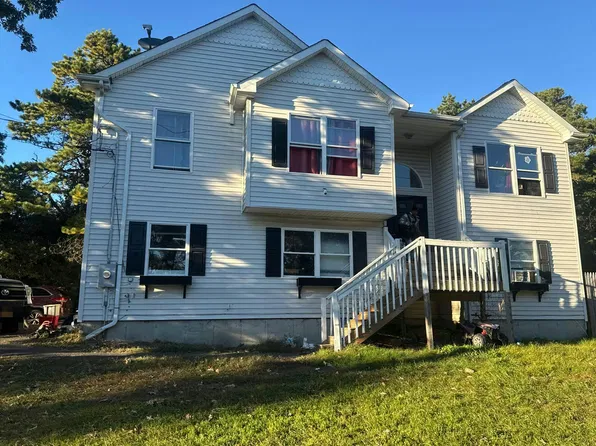 3 N Cozine Rd, Manorville, NY 11949