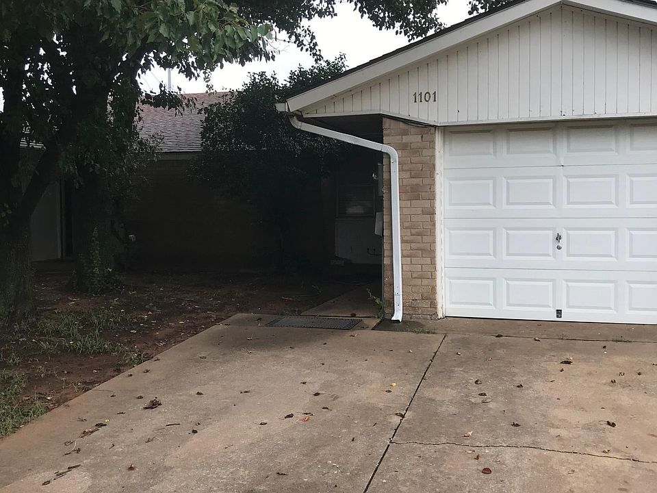 1101 Swan Lake Rd. Edmond 73003