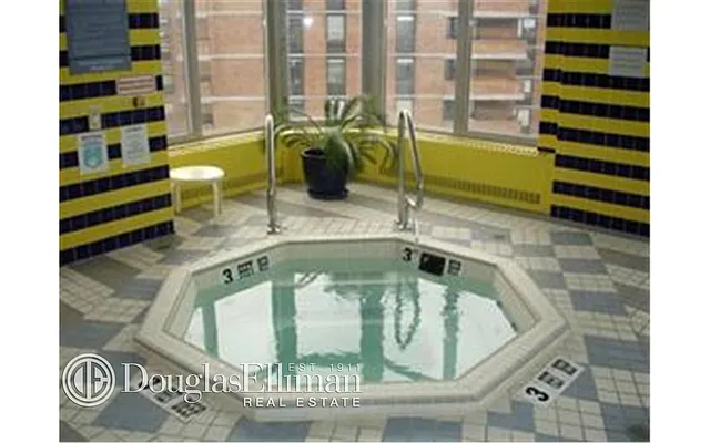 Rented by Douglas Elliman | media 24