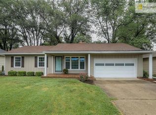 4040 W 63rd St, Prairie Village, KS 66208