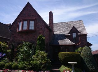 3449 60th Ave SW, Seattle, WA 98116