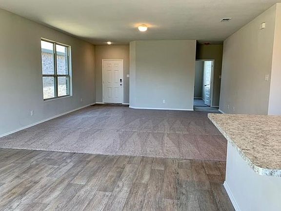 2nd image of 915 Hurstwood Dr