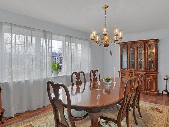 5th image of 1177 Horseshoe Dr