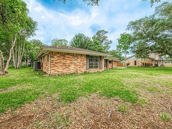 3rd image of 3414 Meadowville Drive