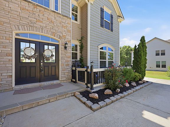 5th image of 535 Long View Dr